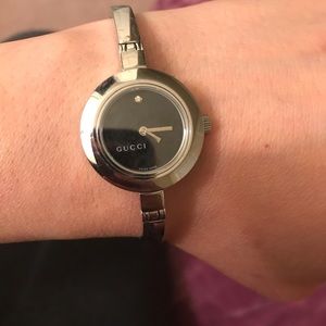 Gucci watch 100% authentic